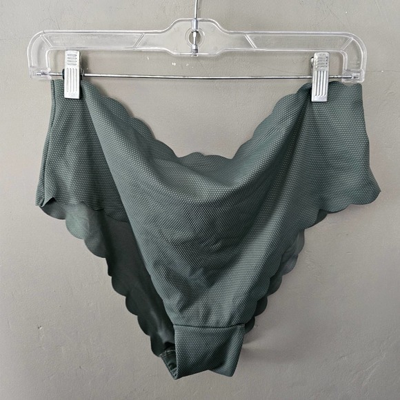 H&M Plus size tankini bikini sage green racerback padded swimsuit 2 pc - Picture 11 of 13